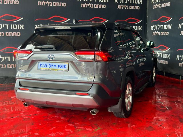 טויוטה RAV4