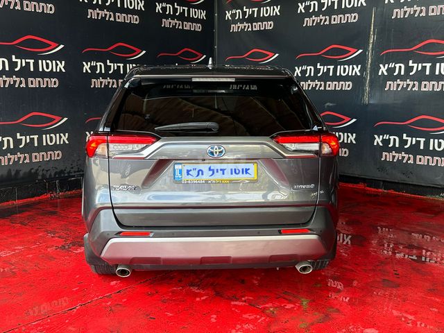 טויוטה RAV4