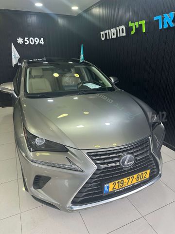 לקסוס NX