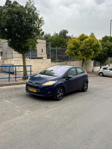 מודעת רכב פורד פיאסטה