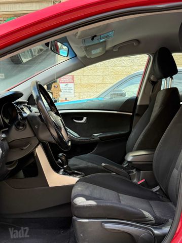 יונדאי i30