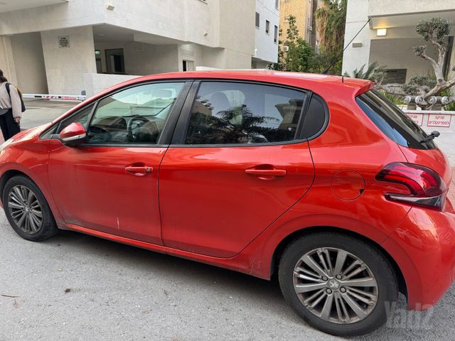 מודעת רכב פיג'ו 208
