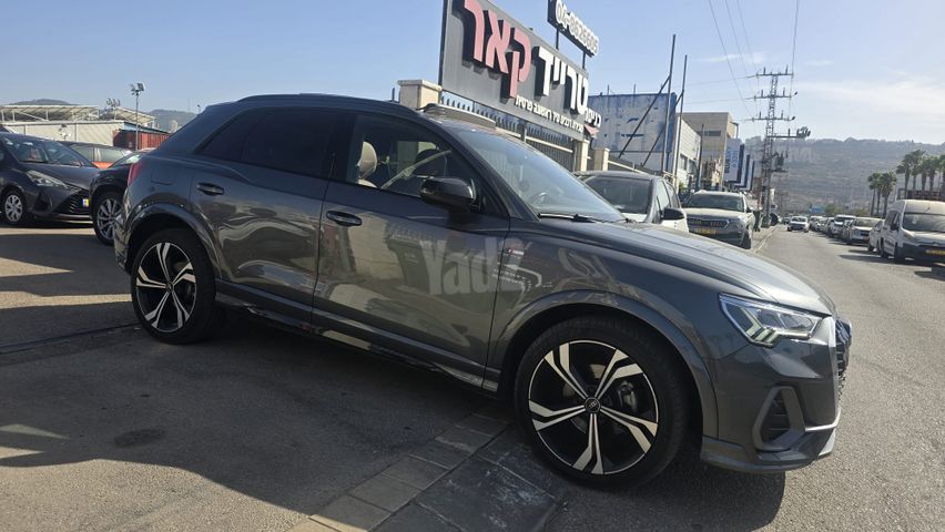 מודעת רכב אאודי Q3