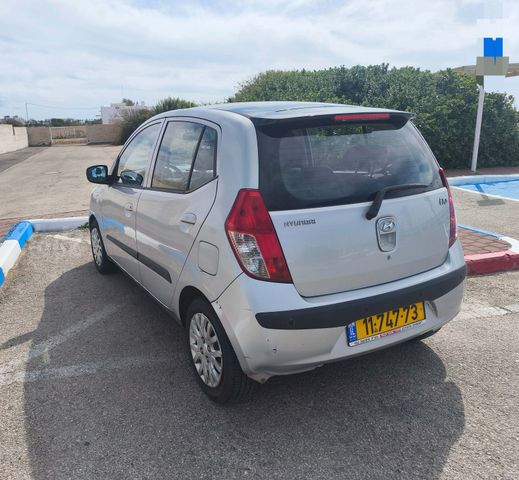 יונדאי i10