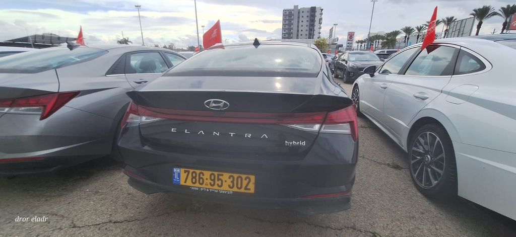 יונדאי אלנטרה