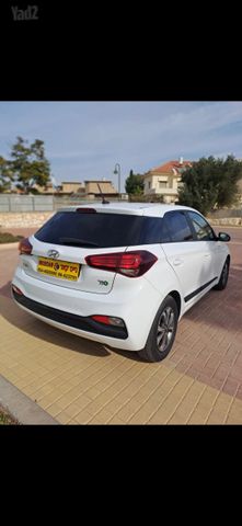 יונדאי i20