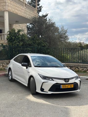 טויוטה קורולה