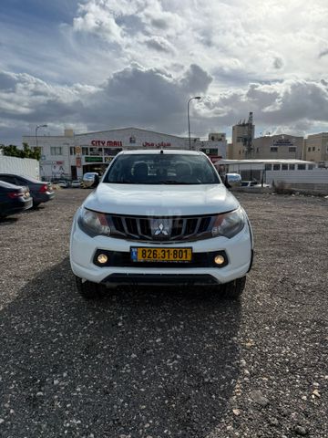 מיצובישי טרייטון / L200