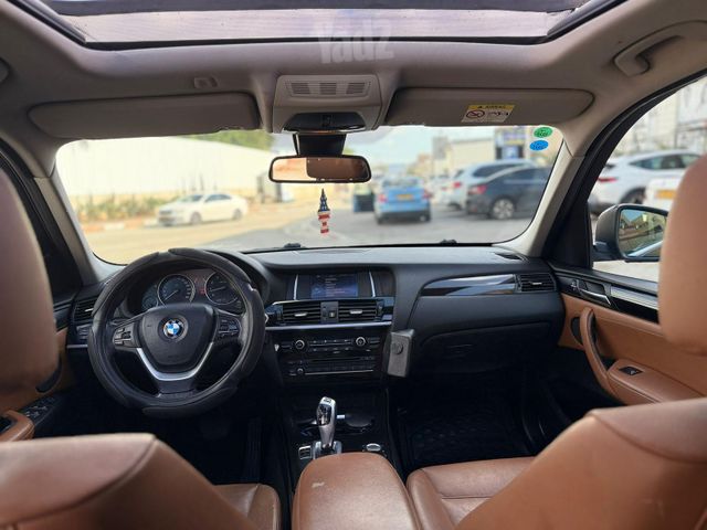 ב מ וו X3