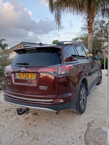 טויוטה RAV4