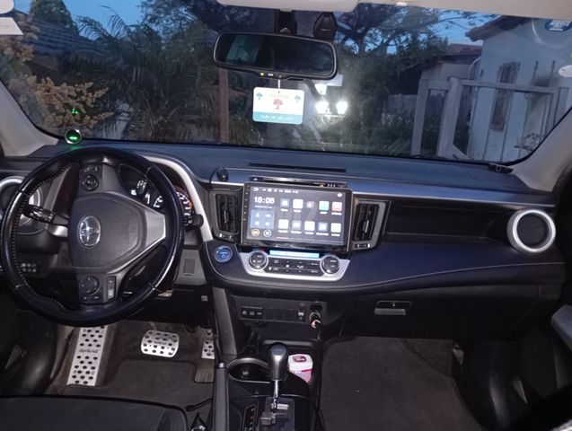 טויוטה RAV4