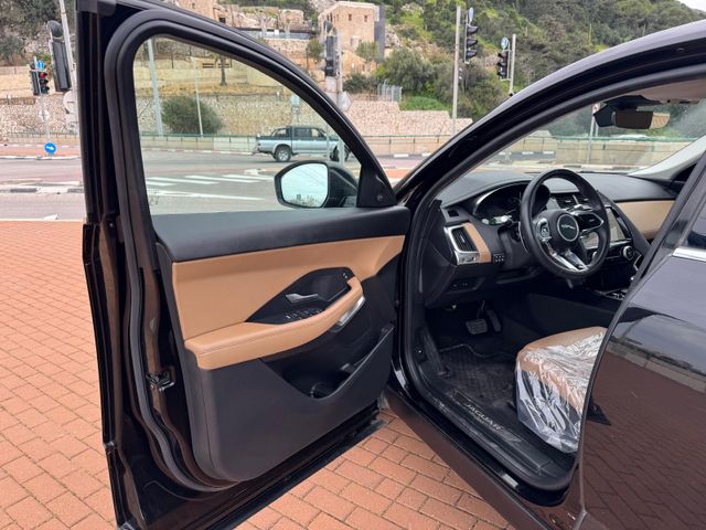 יגואר E-Pace