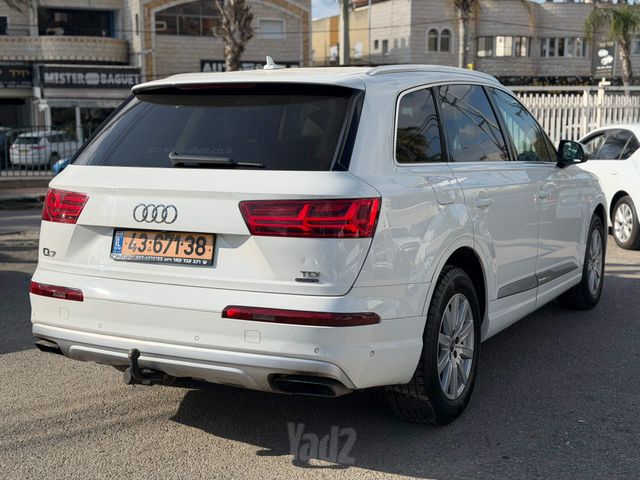 אאודי Q7