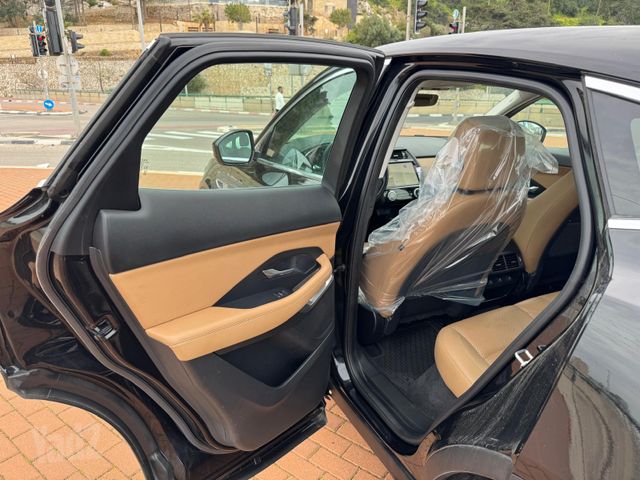 יגואר E-Pace