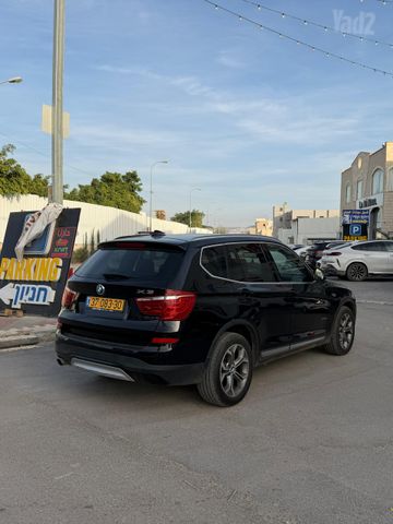 ב מ וו X3