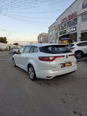 רנו מגאן