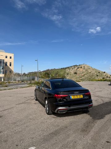 אאודי A4