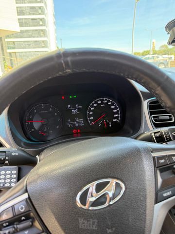 יונדאי אקסנט i25