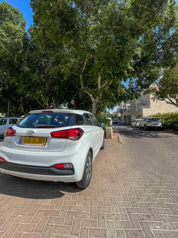 יונדאי i20