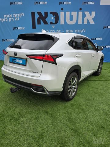 לקסוס NX