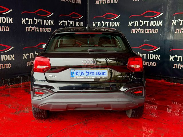 אאודי Q2