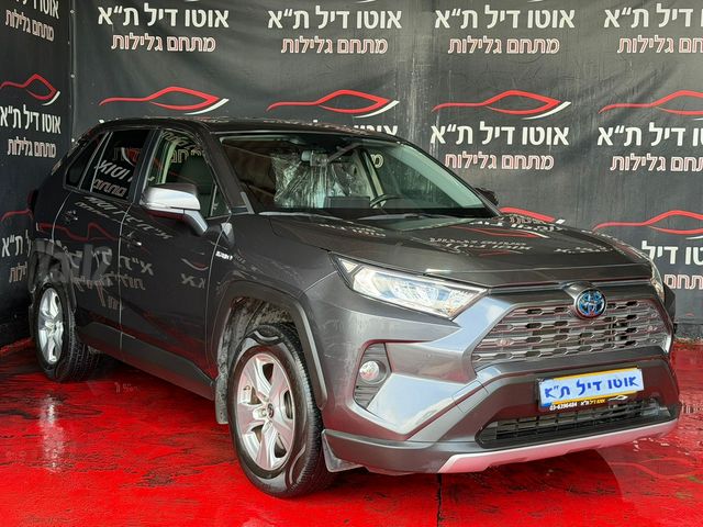 טויוטה RAV4