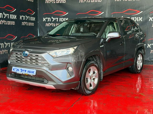 טויוטה RAV4