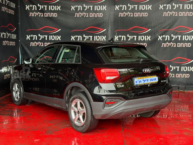אאודי Q2