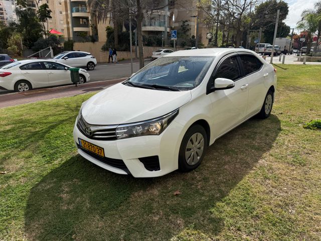 מודעת רכב טויוטה קורולה