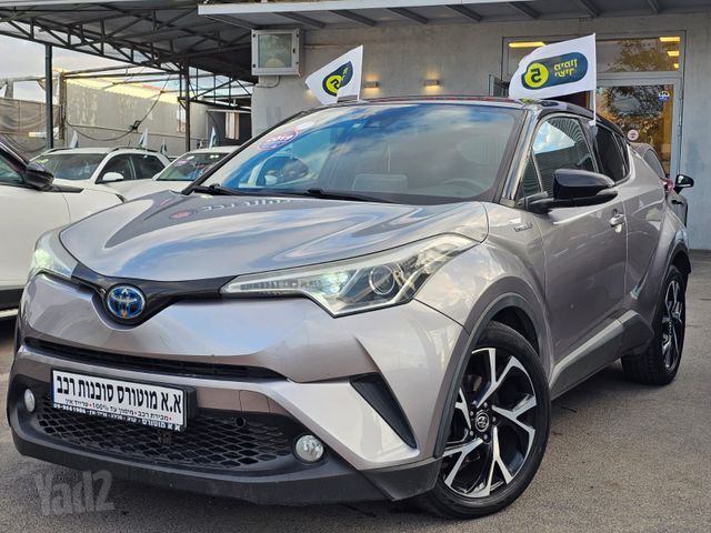 מודעת רכב טויוטה C-HR
