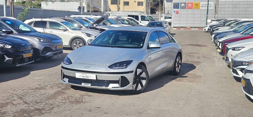 יונדאי איוניק 6