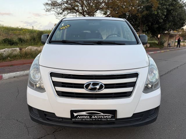 יונדאי H-1 / i800