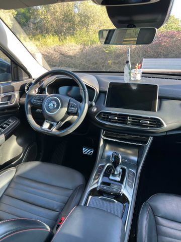 אם ג'י EHS PHEV