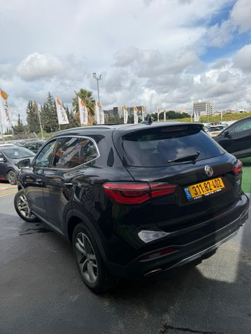 אם ג'י EHS PHEV