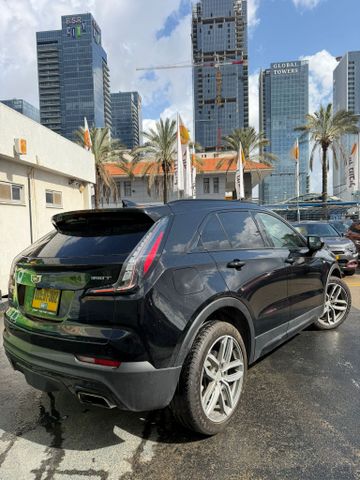קאדילק XT4