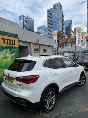 אם ג'י EHS PHEV