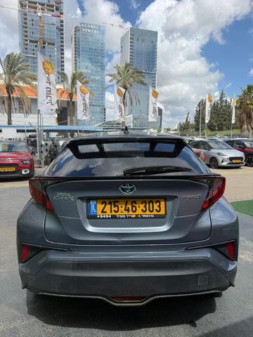טויוטה C-HR