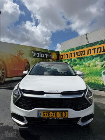 אם ג'י MG4