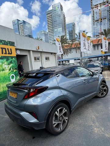 טויוטה C-HR