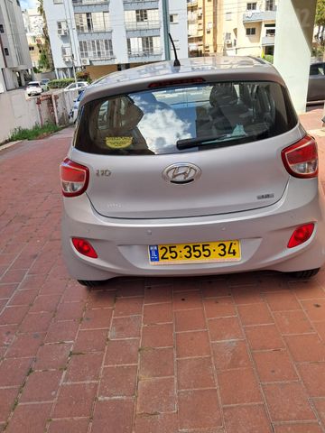 יונדאי i10