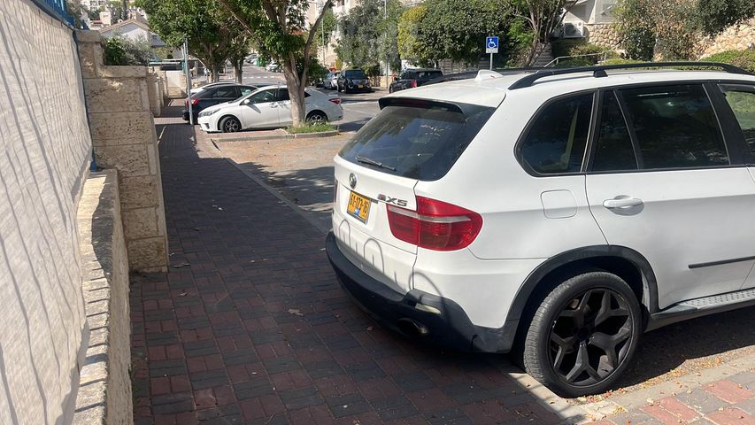 ב מ וו X5