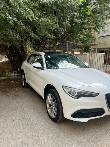 מודעת רכב אלפא רומיאו סטלביו