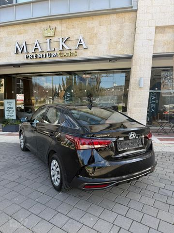 יונדאי אקסנט i25