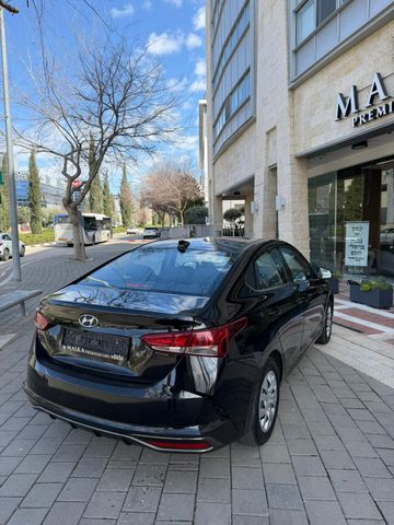 יונדאי אקסנט i25