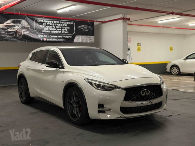 אינפיניטי Q30