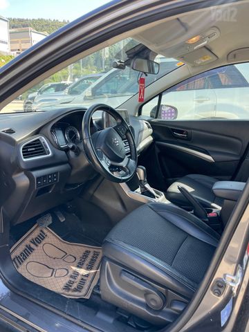 סוזוקי S-Cross
