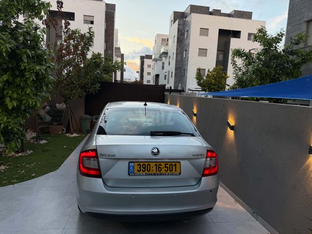 סקודה ראפיד
