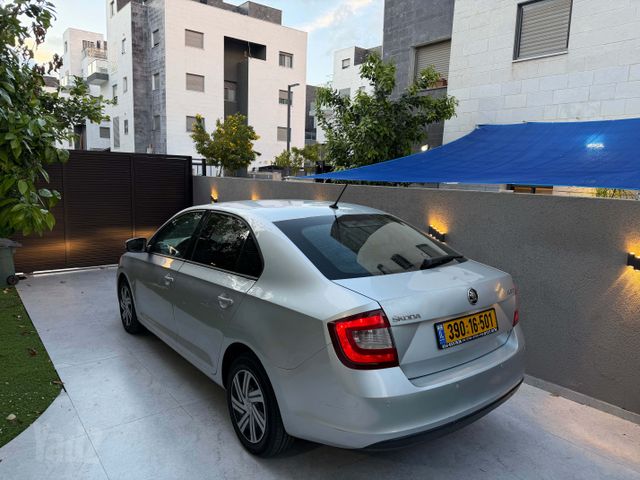 סקודה ראפיד