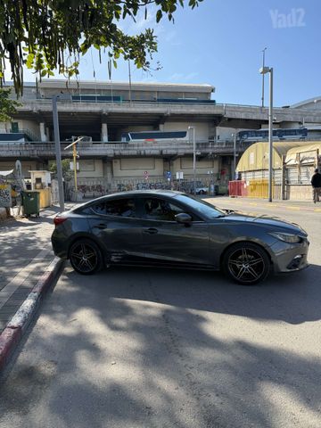 מאזדה 3