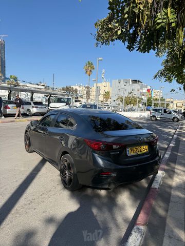 מאזדה 3